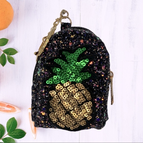GLITTER PINEAPPLE MINI BACKPACK COIN PURSE KEYCHAIN IN BLACK - Picture 1 of 5